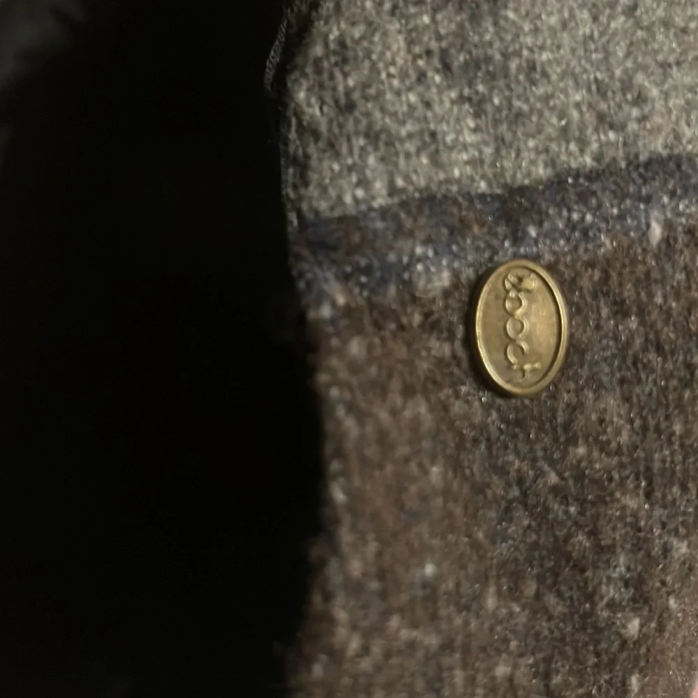 Epoch 100% wool cap “news boy”